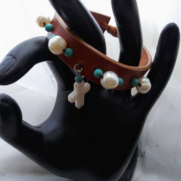 Cuff Tan Leather Bracelet - Picture 6 of 6